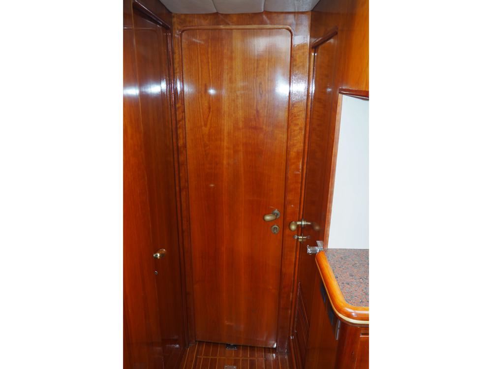 Fore ship, Accommodation